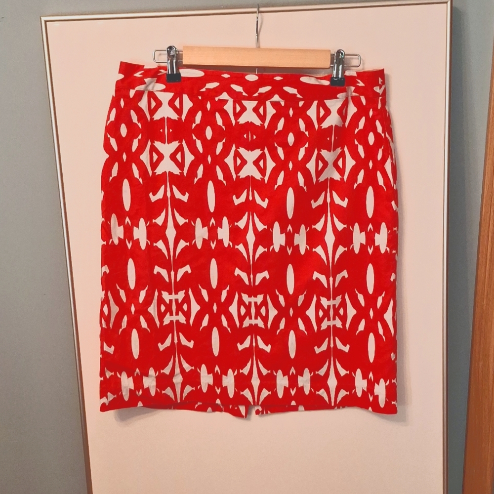 Orange and white pattern pencil skirt